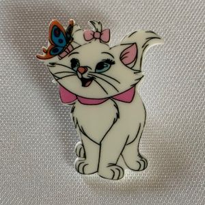 NWT.  Handmade Pin Brooch of Disney’s Marie from the Movie The Aristocats!